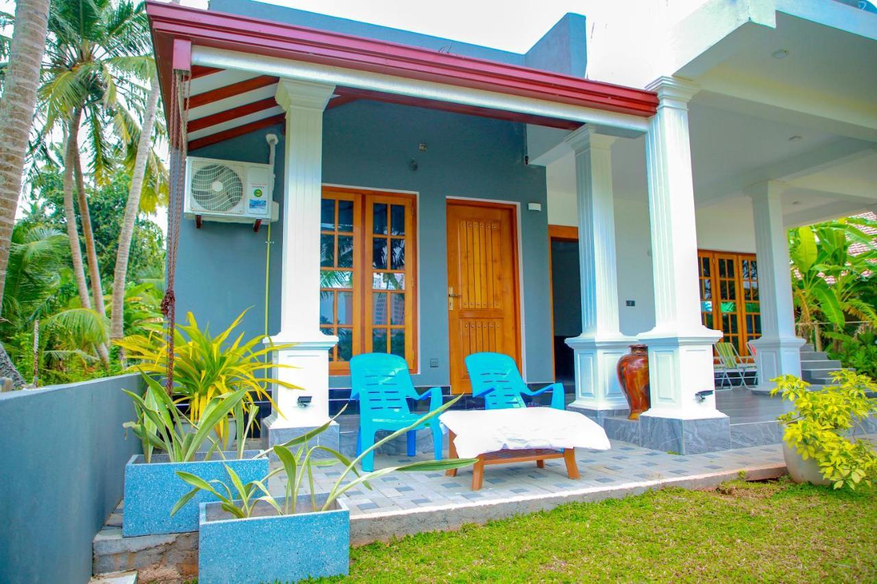 Maha Oya Lodge Wayikkal Extérieur photo