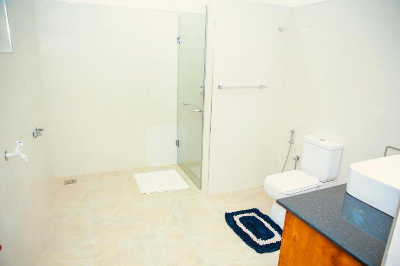 Maha Oya Lodge Wayikkal Extérieur photo
